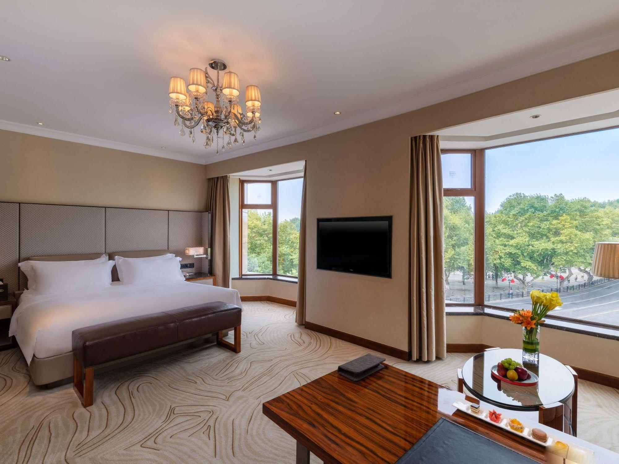 Sofitel Hangzhou Westlake - Few Steps To West Lake, With Panoramic Lake View Terrace Buitenkant foto